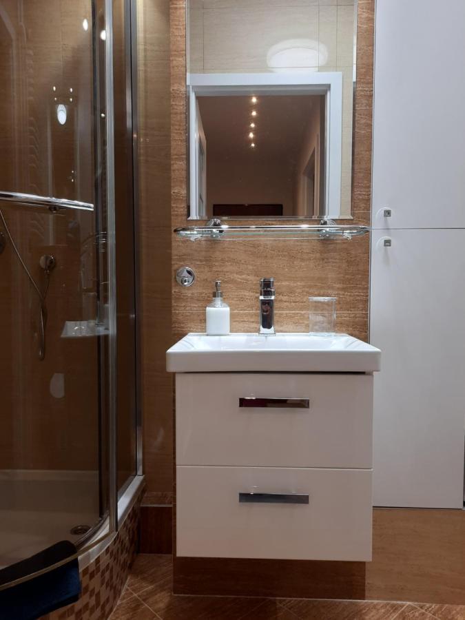 Apartament W Centrum Wroclawia Apartment ภายนอก รูปภาพ